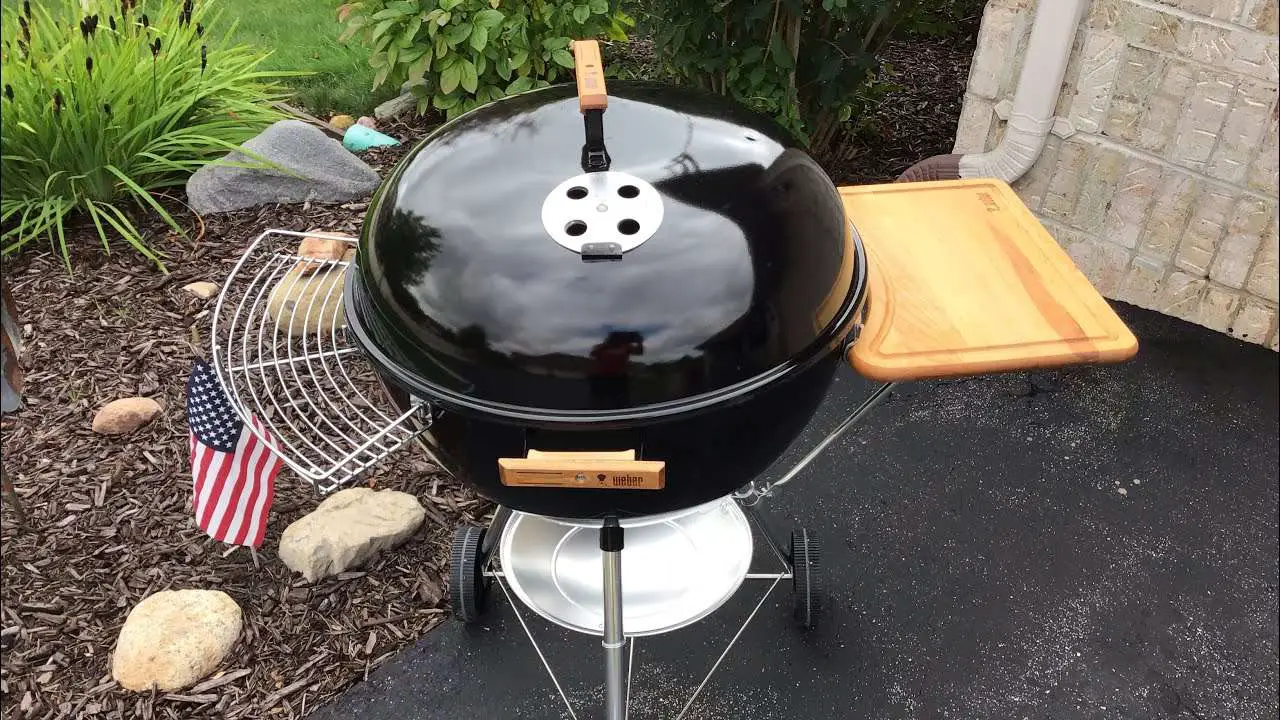How To Restore And Clean a 22 Year Old Weber Charcoal ...